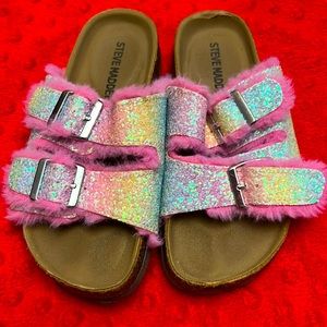 Steve Madden size 11 kids. Soft insides and rainbow outsides.